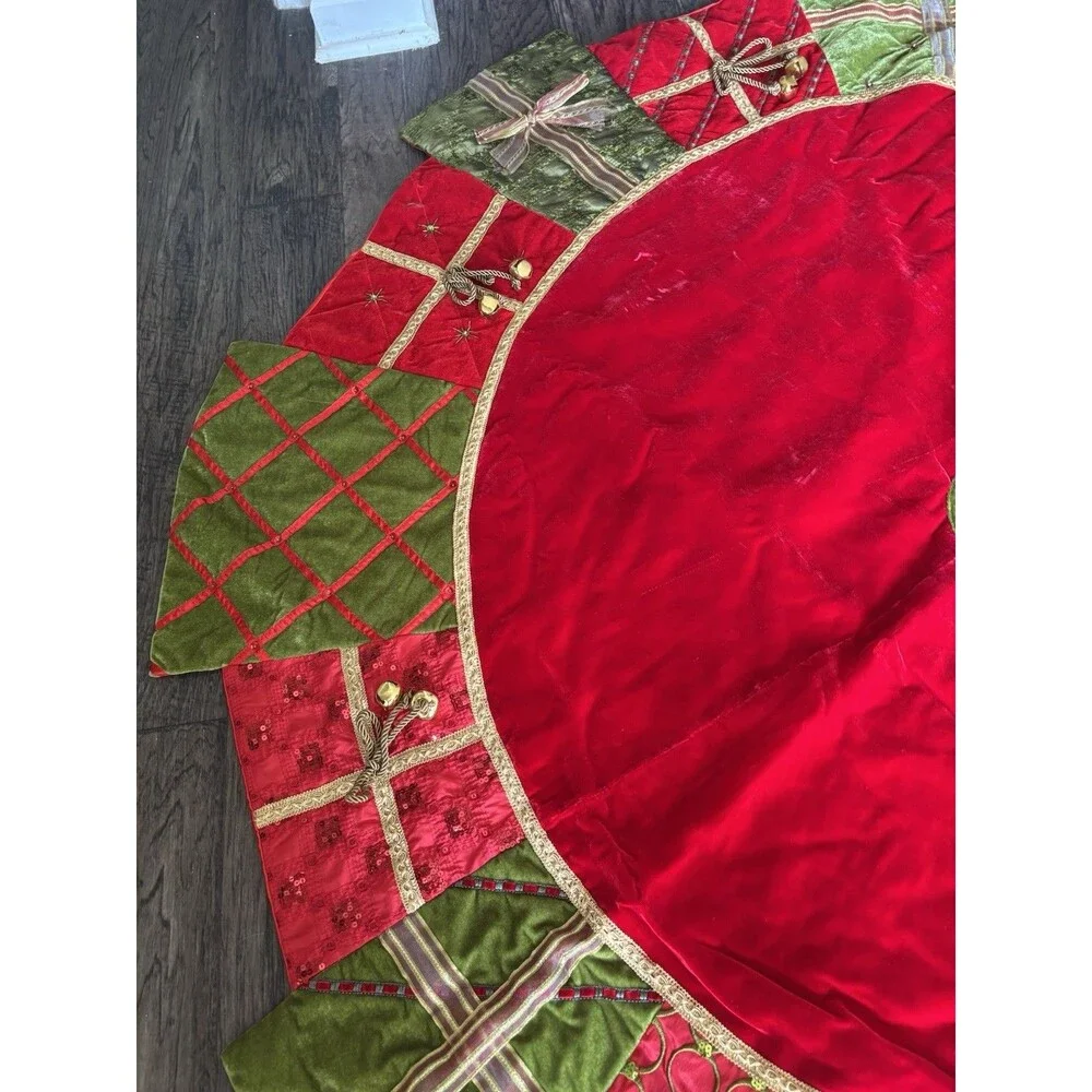 Frontgate Holiday Collection Christmas Tree Skirt Luxury Beads Gifts Bells  6'